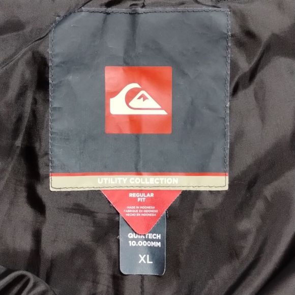 Quick Silver Utility Collection Snow and Ski Pants - Picture 13 of 16